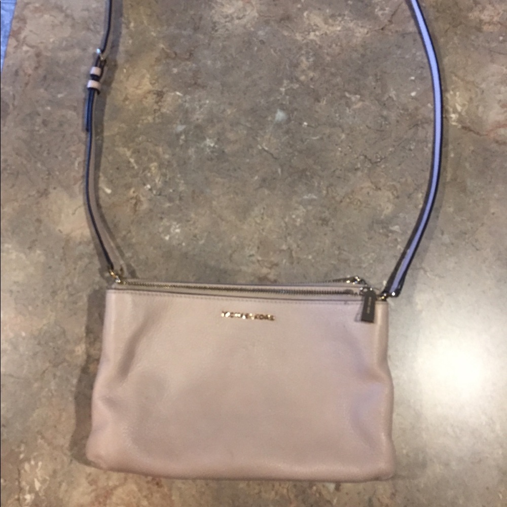 Michael Kors crossbody! Dusty pink